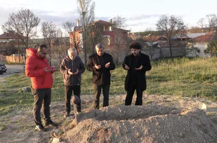 Çorum'da 'köyün neşesi' olarak bilinen zihinsel engelli gencin cenazesinde gözyaşları sel oldu