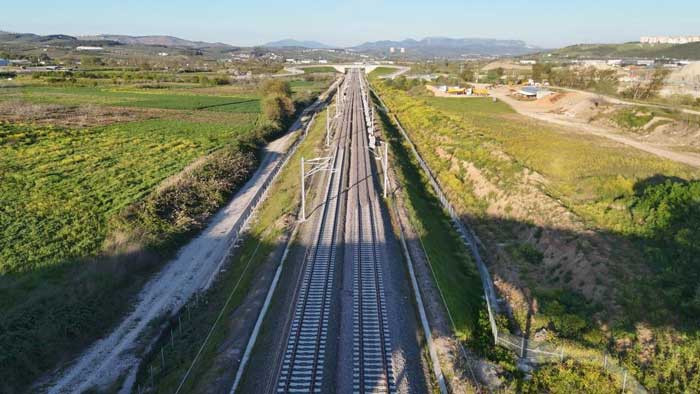 Bursa - Ankara arasını 2 saat 15 dakikaya düşürecek hızlı tren hattında son durum görüntülendi