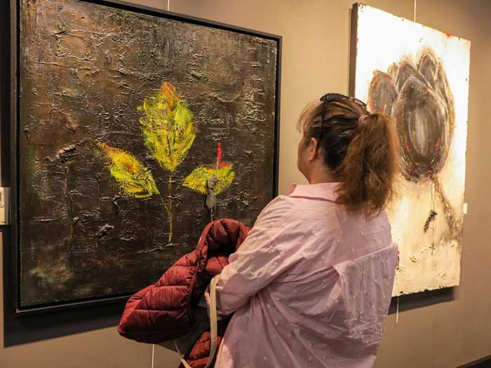 Etimesgut Belediyesi'nin 'Kravata' sergisi ziyarete açıldı - Resim : 3