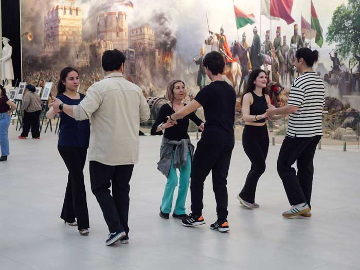 Etimesgut Belediyesinin düzenlediği Fiesta Ankara'da Latin Amerika rüzgarları esiyor