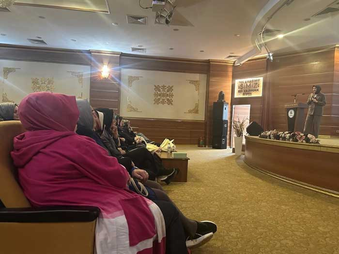 Pursaklar Belediyesinden güçlü anneler için özel eğitim semineri