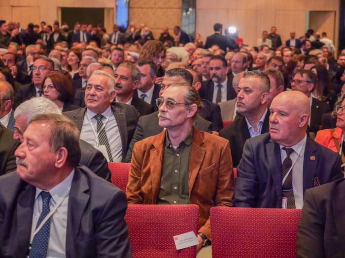 Etimesgut Belediye Başkanı Erdal Beşikcioğlu, Türkiye Belediyeler Birliği seçimine katıldı