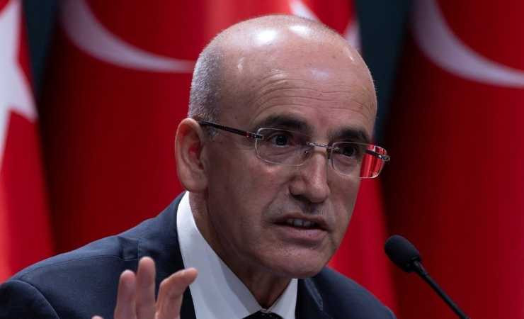 Mehmet Şimşek: "Eşel mobil olmasaydı bugün mazot 89.4 TL, benzin yaklaşık 79 TL olacaktı"