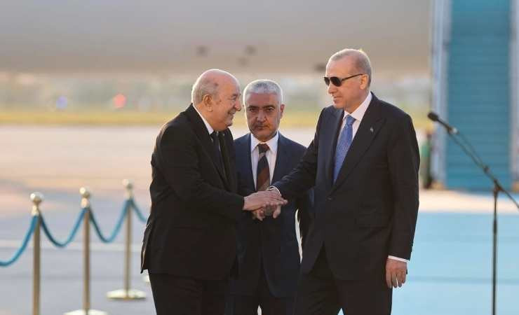Cumhurbaşkanı Erdoğan, Cezayir Cumhurbaşkanı Tebbun'u Esenboğa'da karşıladı