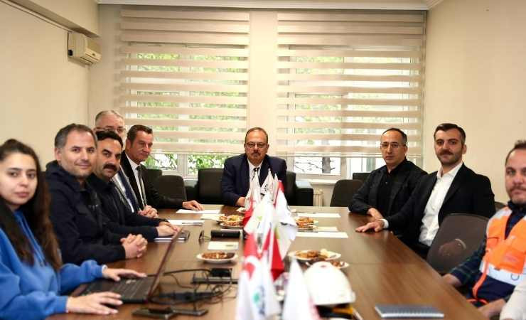 Ankara Valisi Yakup Canbolat, yeni stadyum inşaatını ziyaret etti