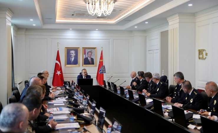 Ankara Valisi Yakup Canbolat'tan İl Emniyet Müdürlüğüne ziyaret