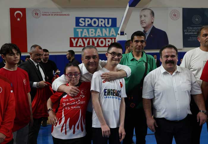 Keçiören Belediyesinin düzenlediği Engelsiz Spor Oyunları başladı - Resim : 4
