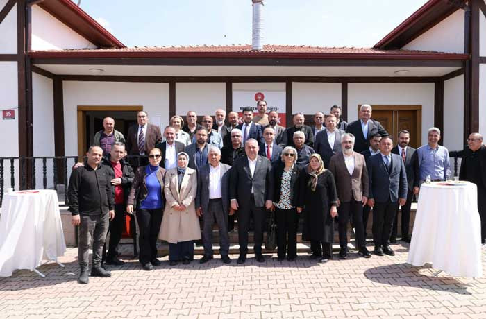 Keçiören Belediyesi çiftçilere fide desteğinde bulundu - Resim : 3