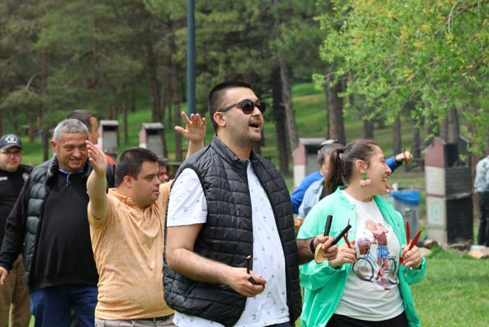 Pursaklar Belediyesi özel gereksinimli çocuklar için piknik düzenledi - Resim : 2