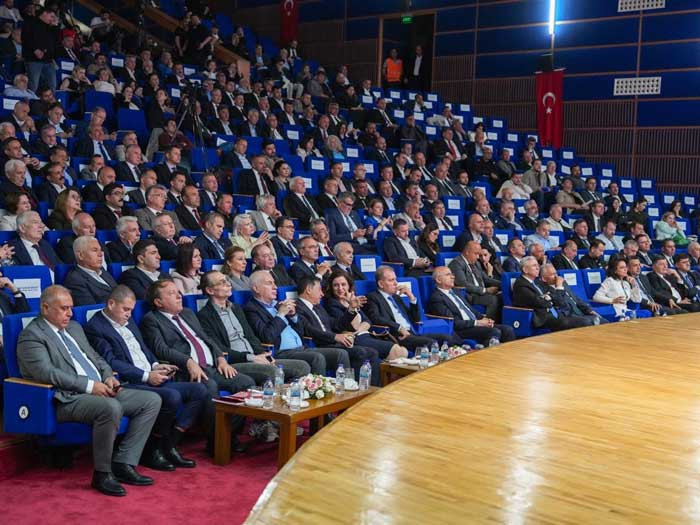 Başkan Beşikcioğlu, Tarihi Kentler Birliği Birlik Meclisi toplantısına katıldı