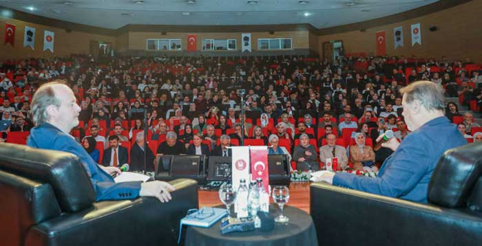 Keçiören Belediyesinden Ahmet Özhan konseri ve söyleşi programı - Resim : 2