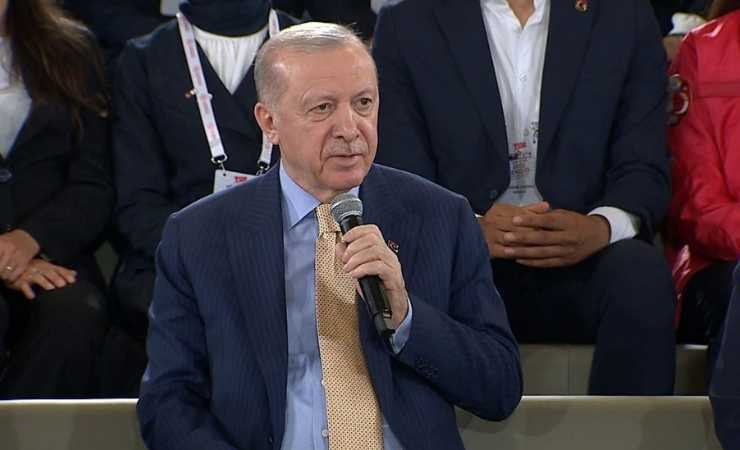 Cumhurbaşkanı Erdoğan: "En büyük yatırımı gençlerimize yapmaya devam edeceğiz"