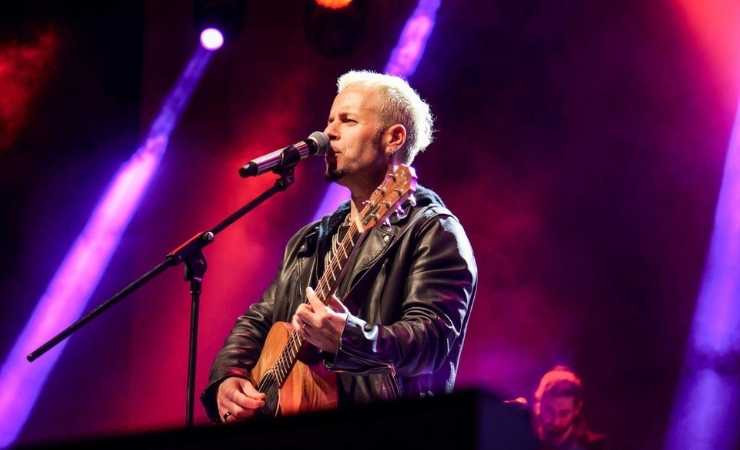 Etimesgut Belediyesi'nin Emre Aydın konserinde 19 Mayıs coşkusu zirve yaptı - Resim : 2