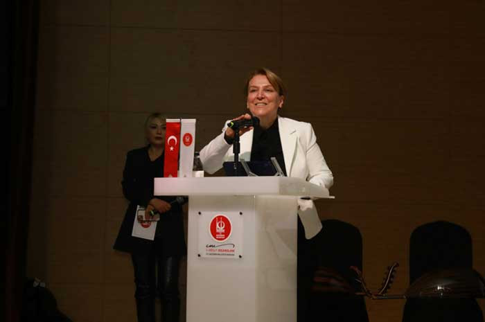 Keçiören Belediyesi konserinde annelerin ezgileri yankılandı - Resim : 2