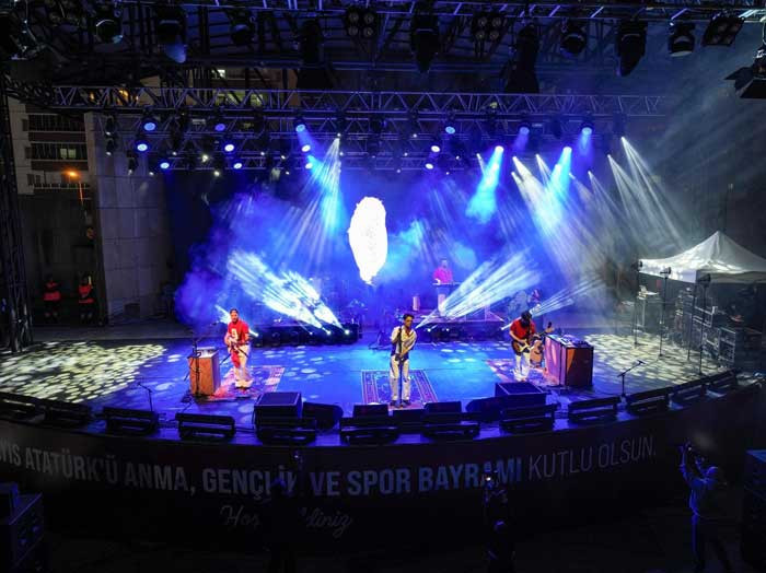 Etimesgut Belediyesinin Madrigal konserinde 19 Mayıs coşkusu katlandı! - Resim : 3