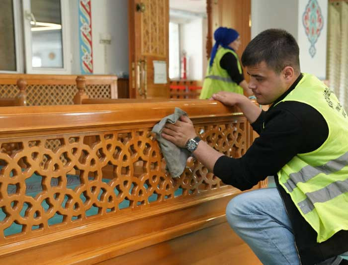 Keçiören Belediyesinden bayram öncesi camilerde kapsamlı temizlik! - Resim : 2