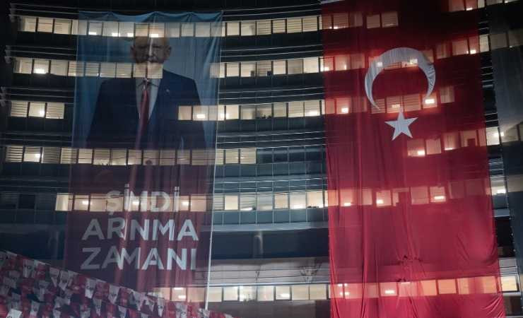 CHP Genel Merkezi, Kılıçdaroğlu'nun "Halkla Bayramlaşma" programına hazırlandı