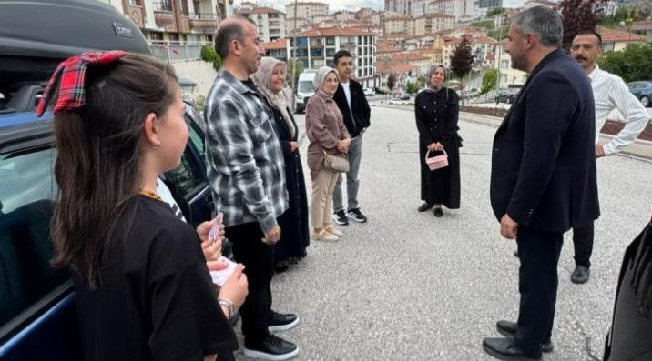 Başkan Çetin, ilçe sakinleriyle bayramlaştı