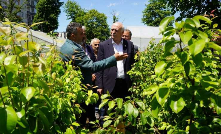 TZOB Başkanı Şemsi Bayraktar: "Tarımsal işletmelerde çalışacak insan bulamıyoruz"