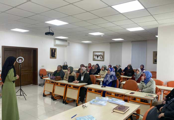 Pursaklar Belediyesi Hüma Sultan Hanımevi’nde özel söyleşi programı gerçekleştirildi! - Resim : 2