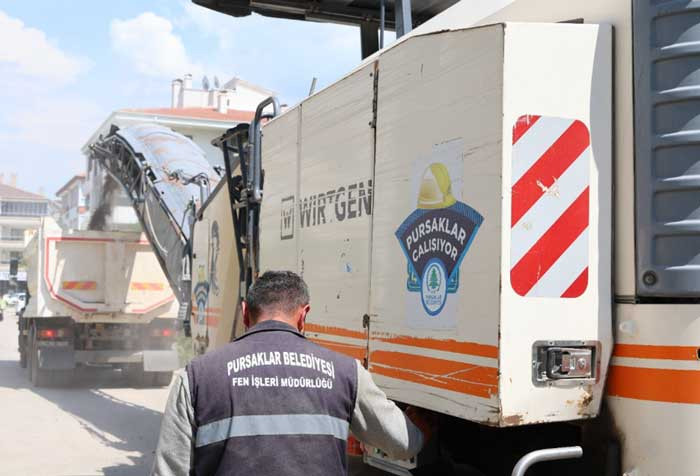 Pursaklar Belediyesinden ilçe genelinde asfalt seferberliği! - Resim : 2