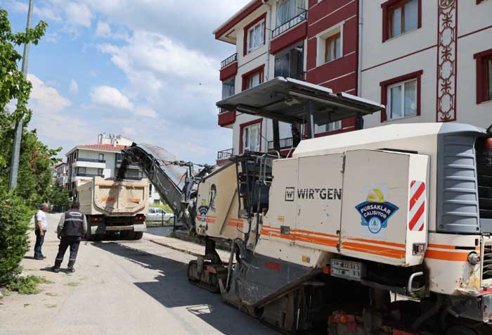 Pursaklar Belediyesinden ilçe genelinde asfalt seferberliği!