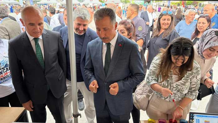 Sincan Belediyesi'nin düzenlediği festivalde bilim ve teknoloji rüzgarı esti - Resim : 2
