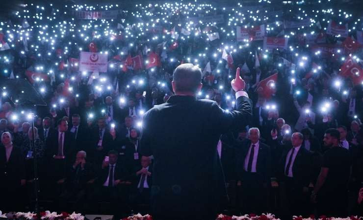 Mustafa Destici tüm oyları alarak yeniden BBP Genel Başkanı seçildi