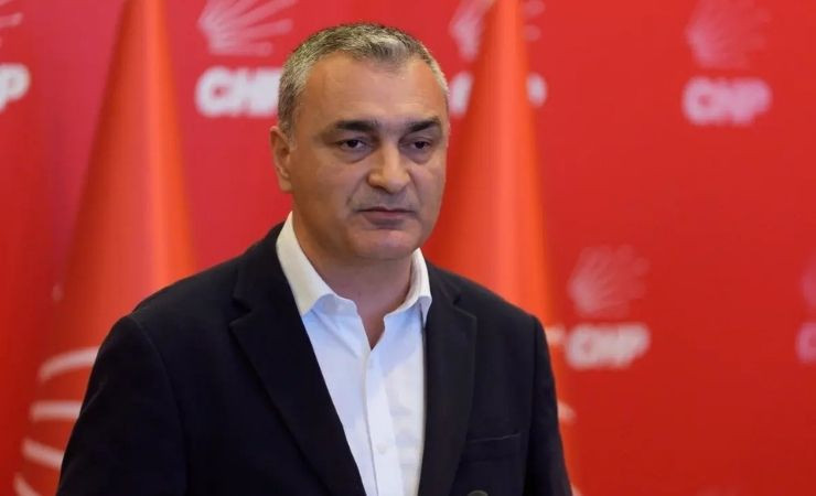 CHP'de 2 belediye başkanı ihraç için disipline sevk edildi