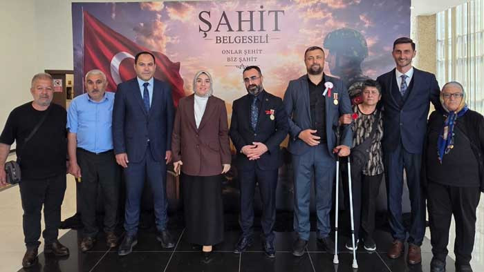 Mamak Şehitleriyle Yaşıyor projesi Şahit Belgeseli duygu dolu anlar yaşattı - Resim : 3