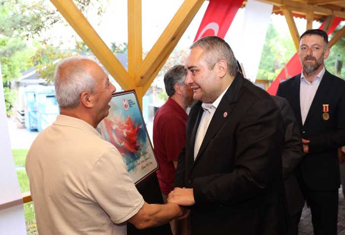 Keçiören Belediye Başkanı Özarslan, Babalar Günü programında şehit babaları ve gazilerle buluştu - Resim : 4