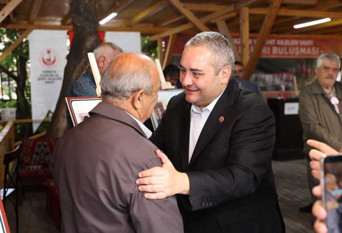Keçiören Belediye Başkanı Özarslan, Babalar Günü programında şehit babaları ve gazilerle buluştu