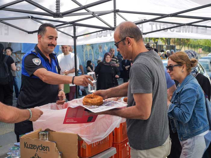 Etimesgut Belediyesinden YKS maratonunda öğrenci ve velilere destek