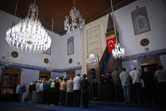 Ankara'da 15 Temmuz şehitleri Hacı Bayram Veli Camisi'nde dualarla anıldı
