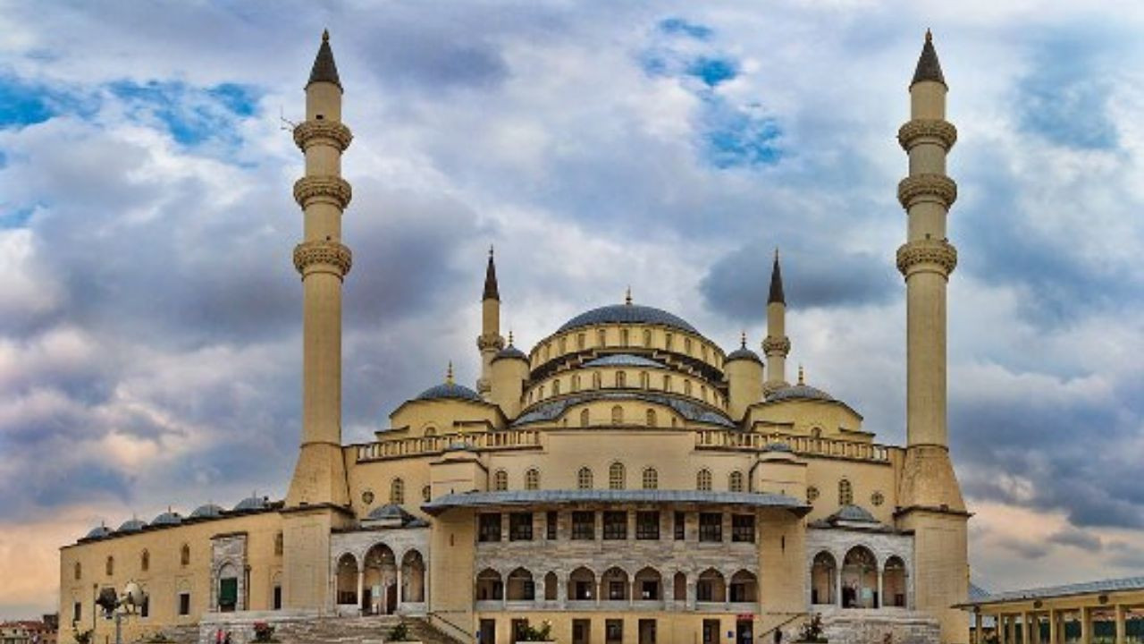 Ankara'da 3 bin 100'den fazla camii var! Peki Ankara'da en çok camii hangi ilçede?
