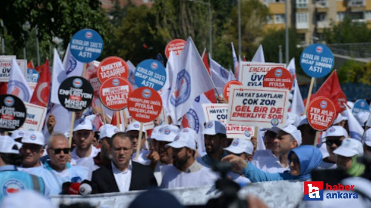 Memur-Sen'den 7. Dönem Kamu Toplu Sözleşmesi zam oranları teklifine Ankara'da protesto