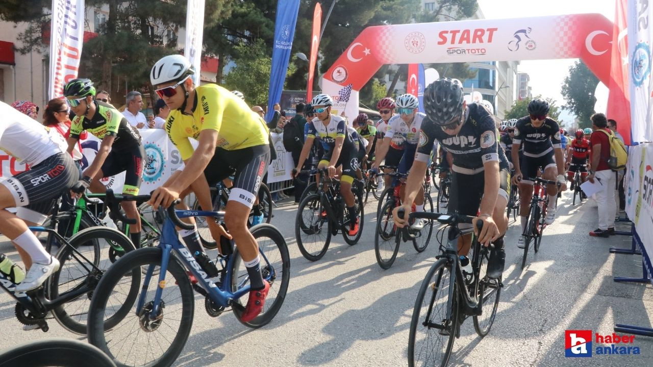 Kurtuluş Yolu Bisiklet Turu başladı! Çankırı'dan Ankara'ya pedal çevrildi