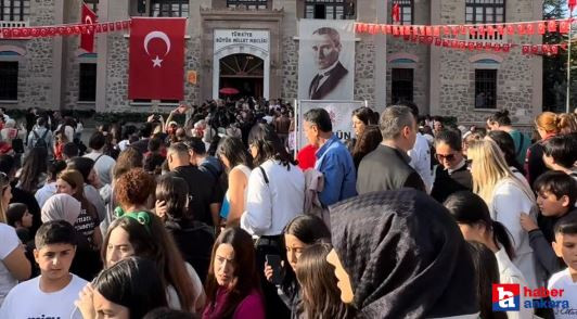 Cumhuriyet Müzesi" 32 bin 600 ziyaretçiyi ağırladı