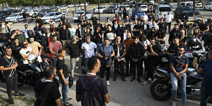 moto2.jpg