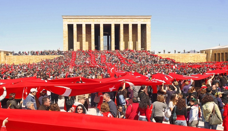 ankara-buyuksehir-belediyesinden-cumhuriyetin-yuzuncu-yilina-ozel-bir-haftalik-kutlama-program.jpeg